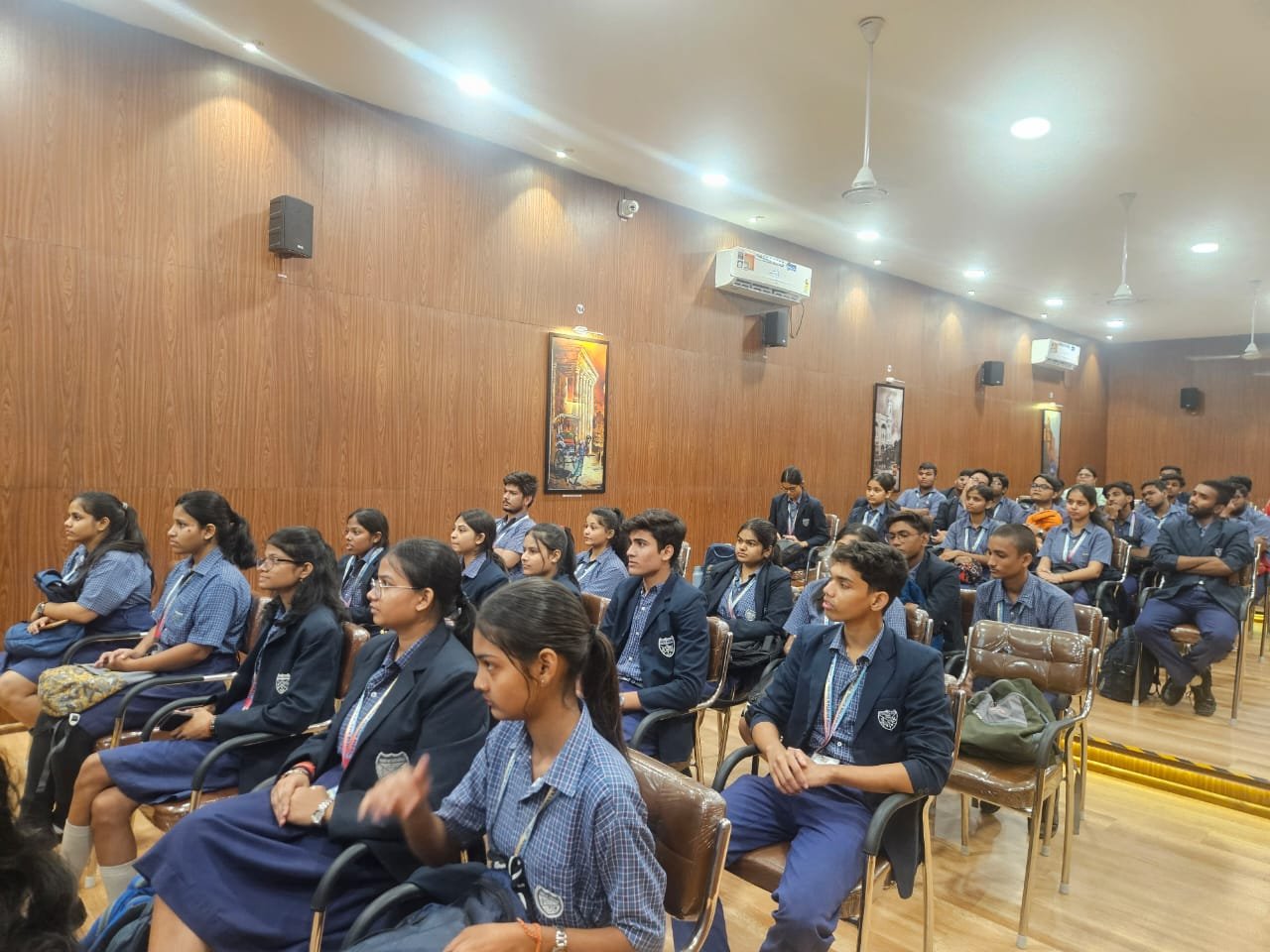 Vidya Niketan School students attending workshop at Parle G Factory